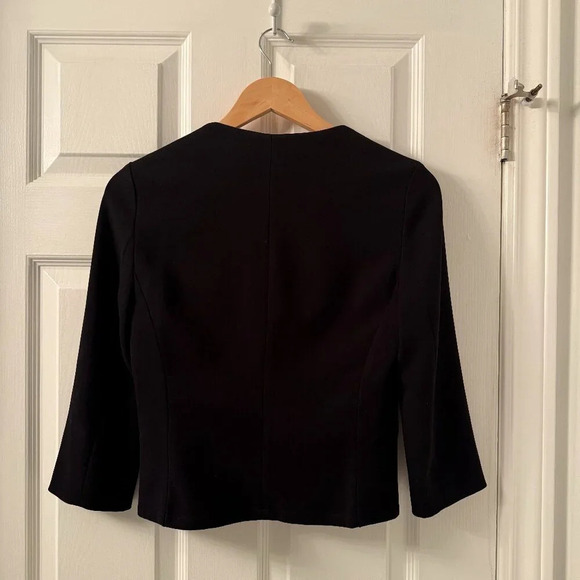 Black Cropped  3/4 Length Sleeve Jacket, Judith and Charles, US 2 - Picture 4 of 7